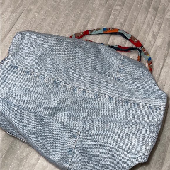 Levis 550 Custom Tote - Picture 6 of 10